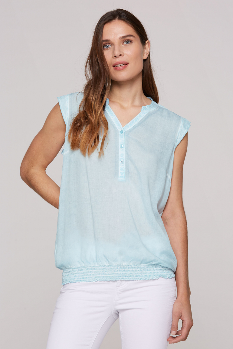 Ärmellose Bluse mit gesmoktem Saum und Rückenprint fresh breeze