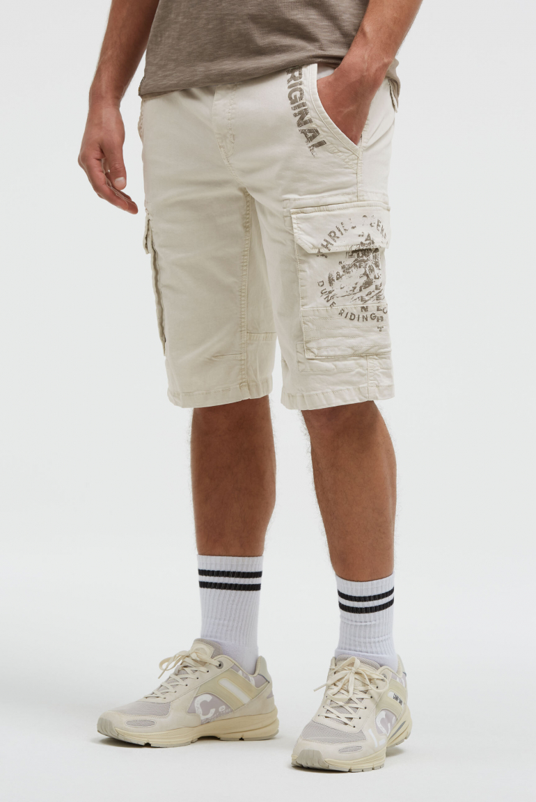 Cargo Shorts mit Prints im Used Look kitt