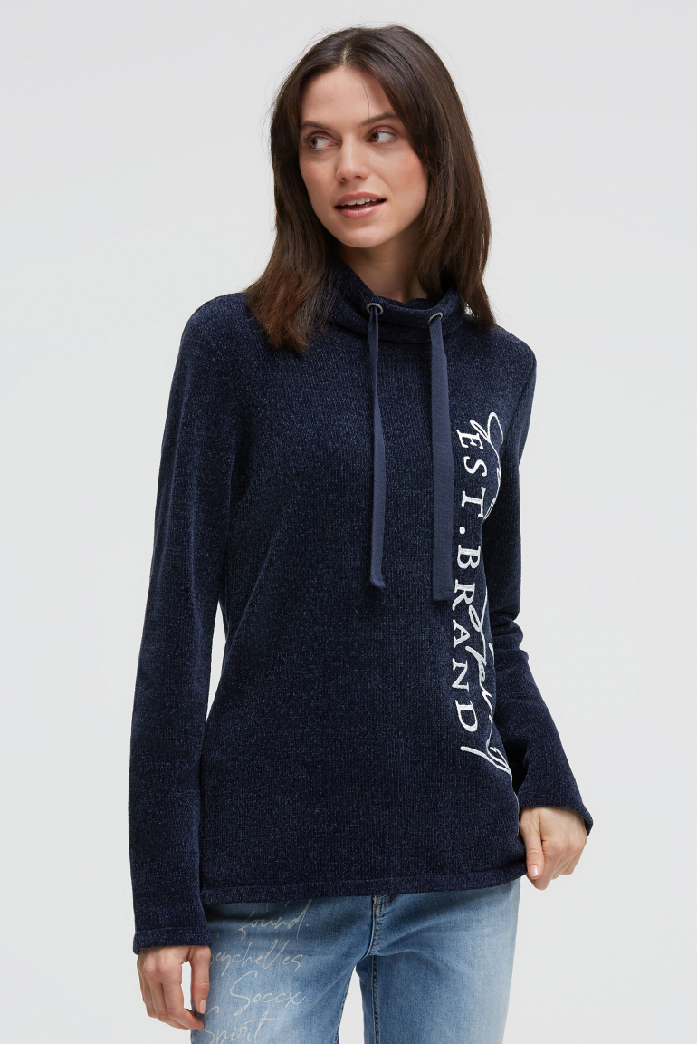 Chenille-Pullover mit hohem Kragen und Artwork blue navy