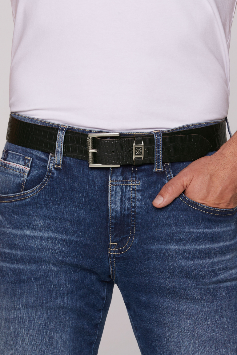 Gürtel aus geprägtem Leder mit Metall-Logo black