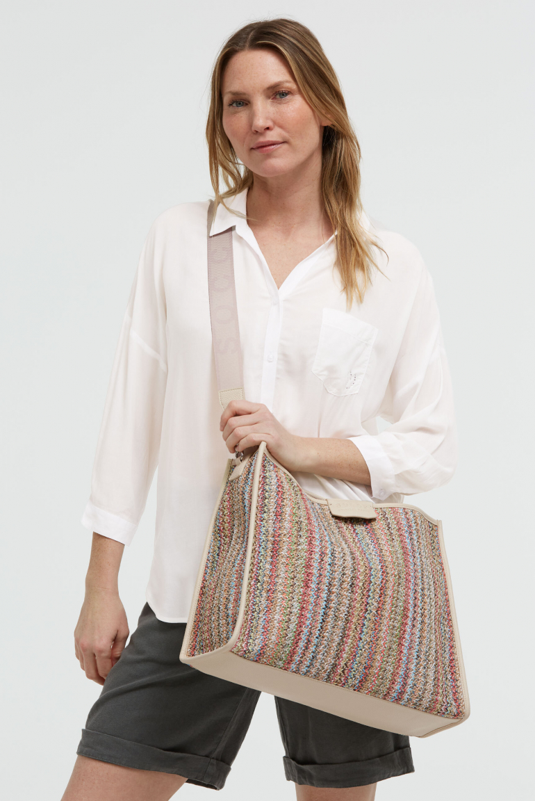 Hobo Bag im Häkel-Design mit Intarsia-Webriemen pink / aqua