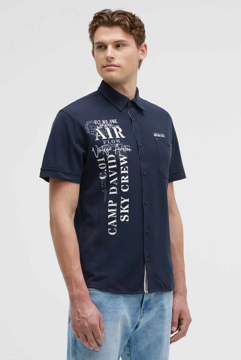 Kurzarmhemd aus Pikee mit Artworks und Brusttasche blue navy
