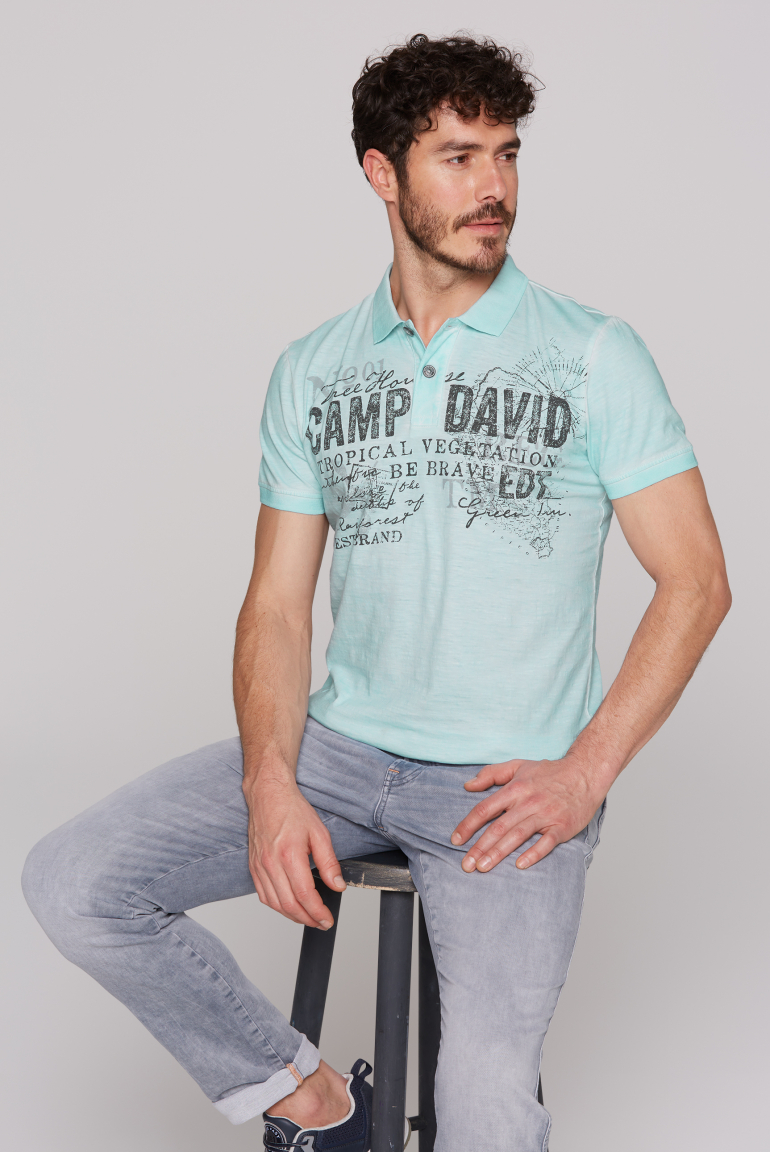 Kurzarmpolo Oil Dyed mit Logo Prints fresh breeze