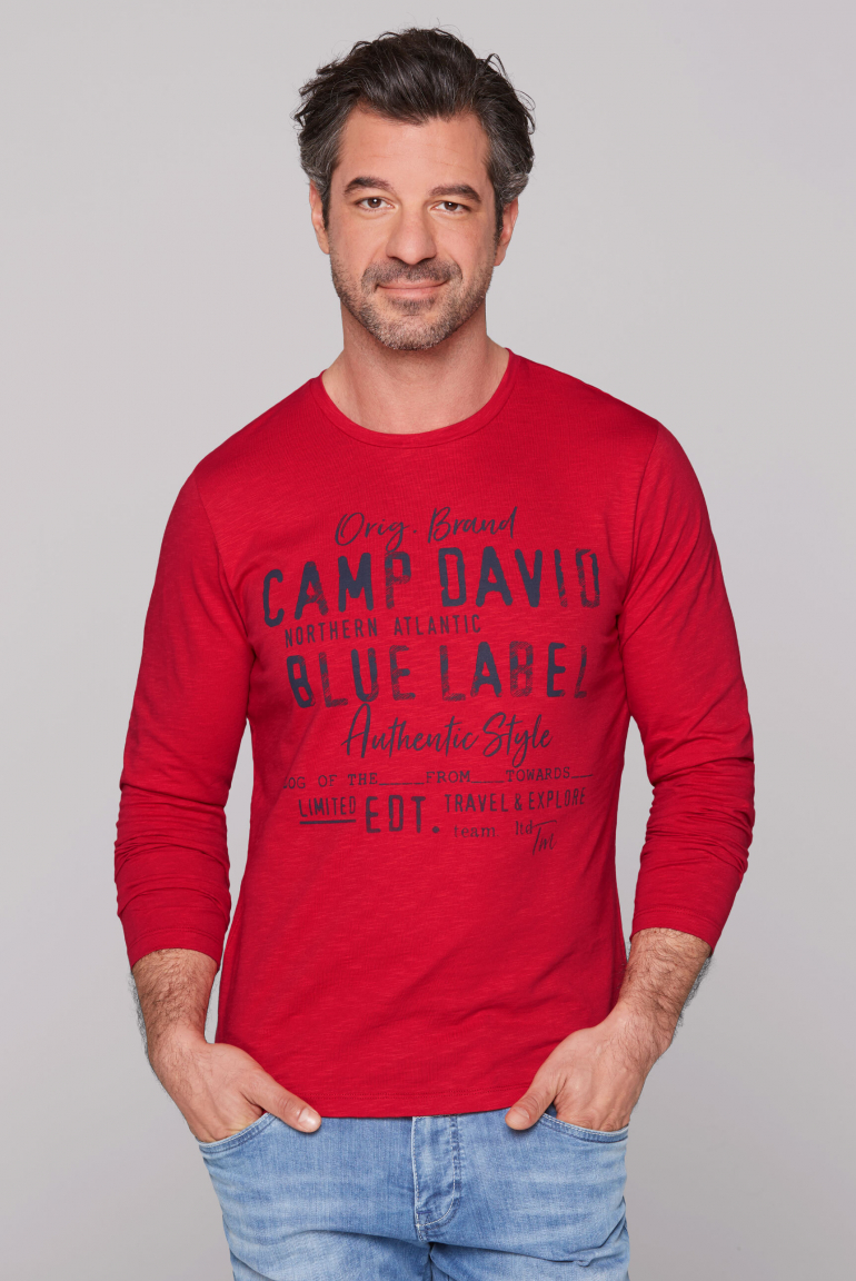 Longsleeve mit Label Print im Used Look royal red