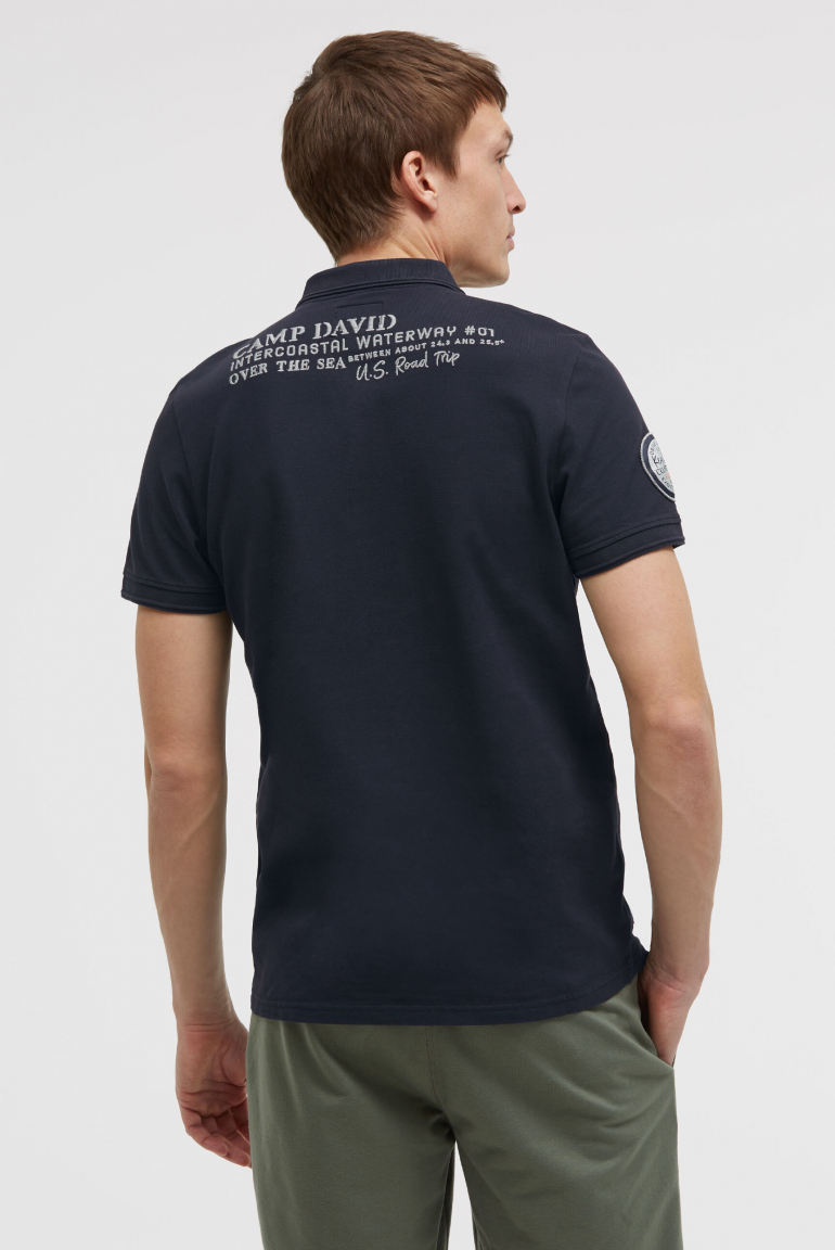 Pikee-Polo Kurzarm mit Rücken-Stickerei blue navy