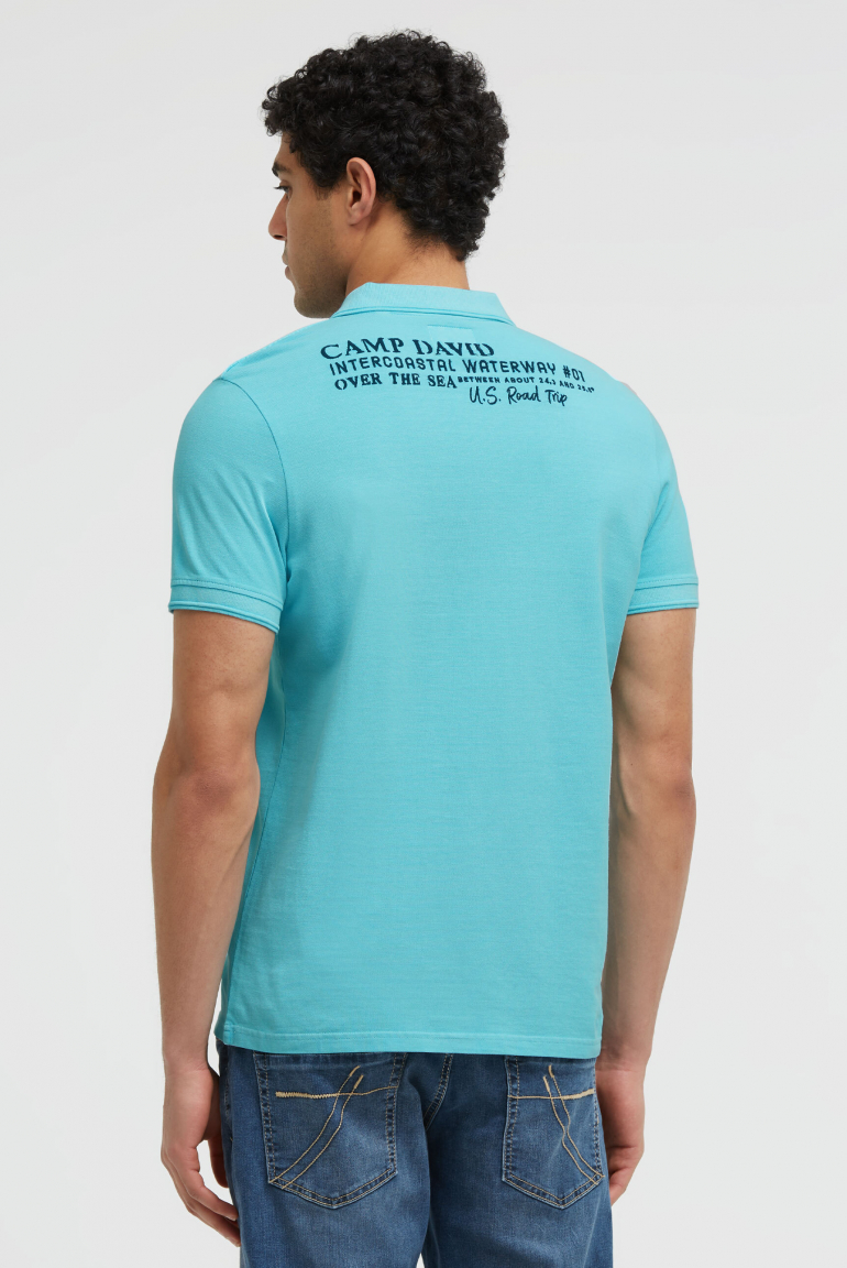 Pikee-Polo Kurzarm mit Rücken-Stickerei aqua