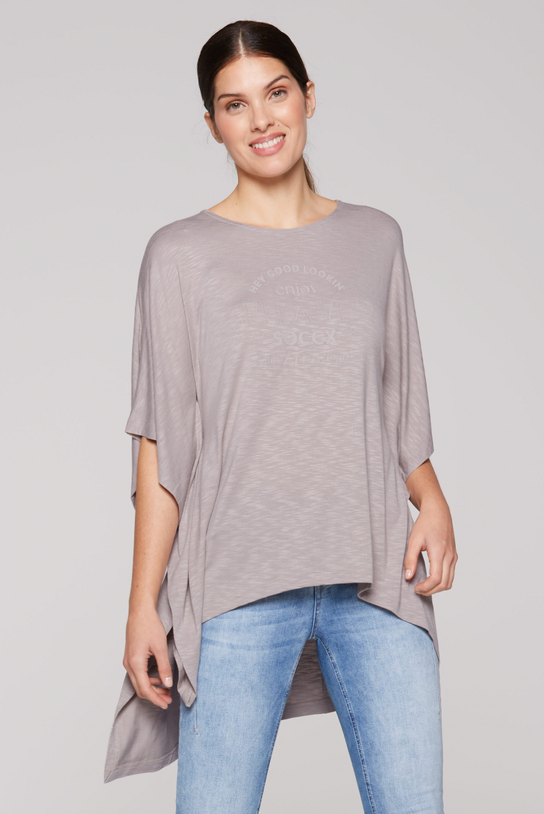 Poncho-Shirt mit tonigem Rubber Print pale sand