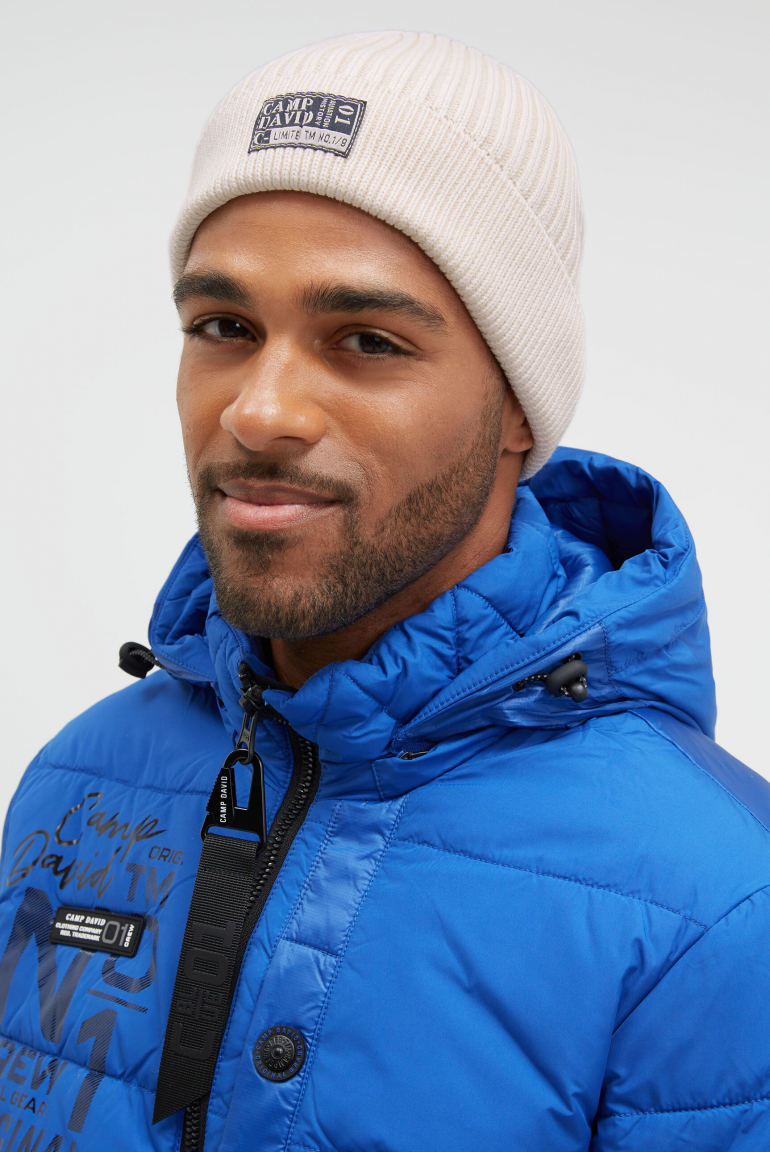 Strickmütze Stone Washed mit Label Patch kitt