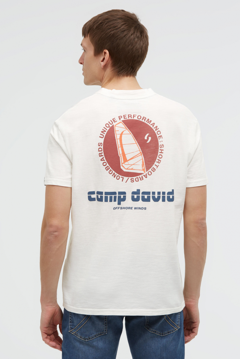 T-Shirt aus Slub-Pikee mit Back-Artwork ivory