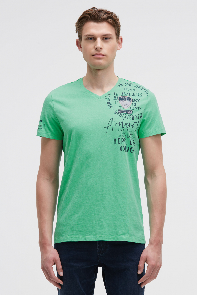 T-Shirt V-Neck mit Used Prints und Patches flight green