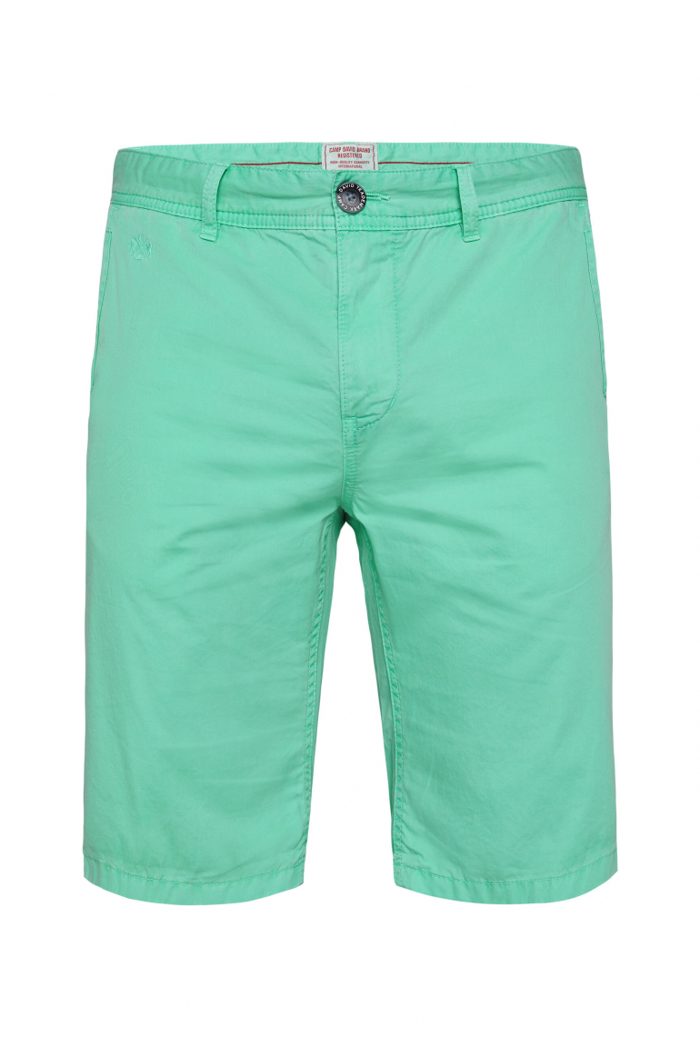 Leichte Chino Shorts mit Logostick nordic green