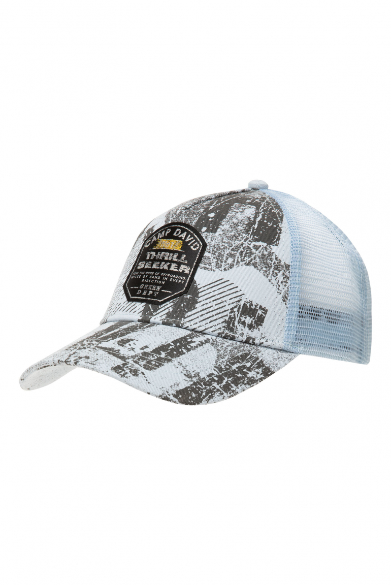 Trucker Cap mit All Over Print und Patch silver blue