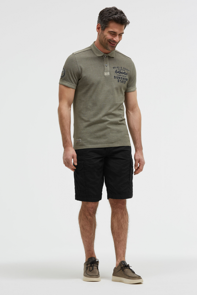 Cargoshorts mit Klappentaschen und Tapes