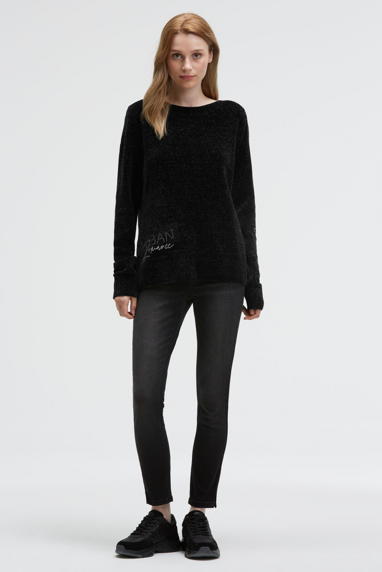 Chenille-Pullover mit Glitzer-Artworks