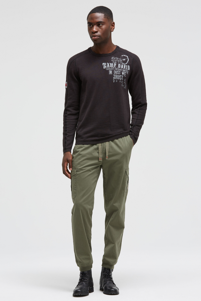 Feinstrickpullover mit Label Prints