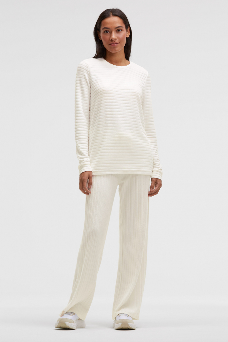 Flauschstrickpullover mit Rippstruktur und Gummizugsaum