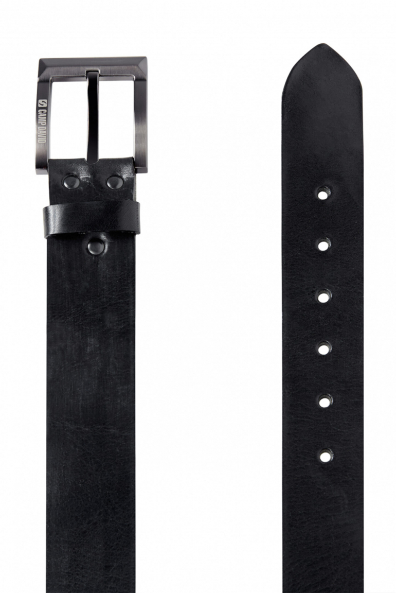 Gürtel aus Leder mit Logo auf der Metallschließe