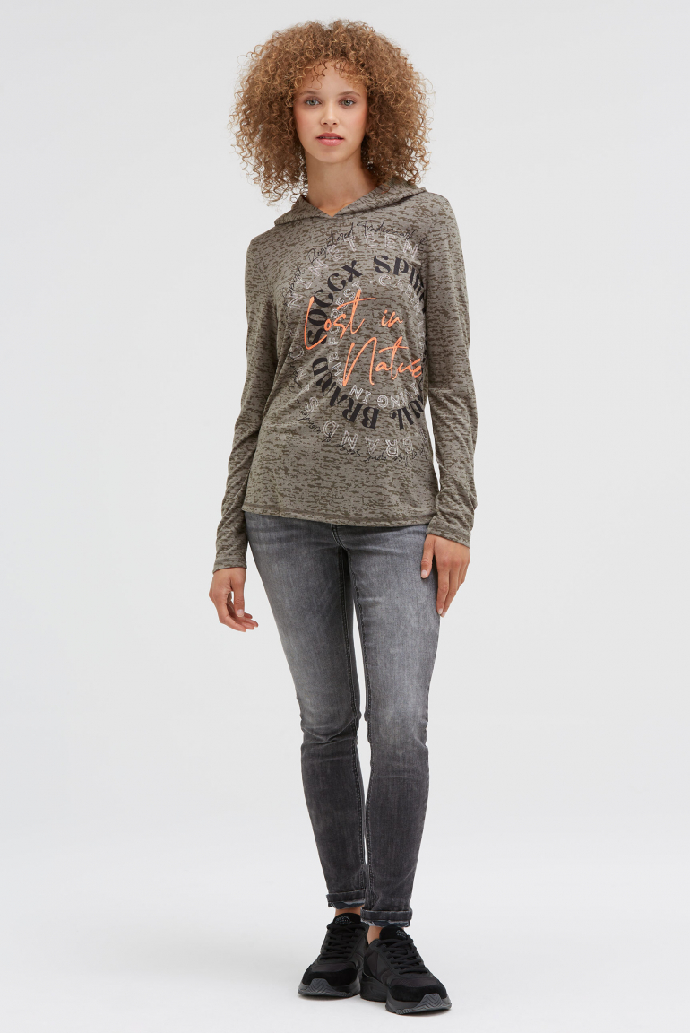 Kapuzenshirt mit Ausbrenner-Effekten und Artwork