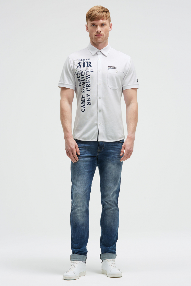 Kurzarmhemd aus Pikee mit Artworks und Brusttasche