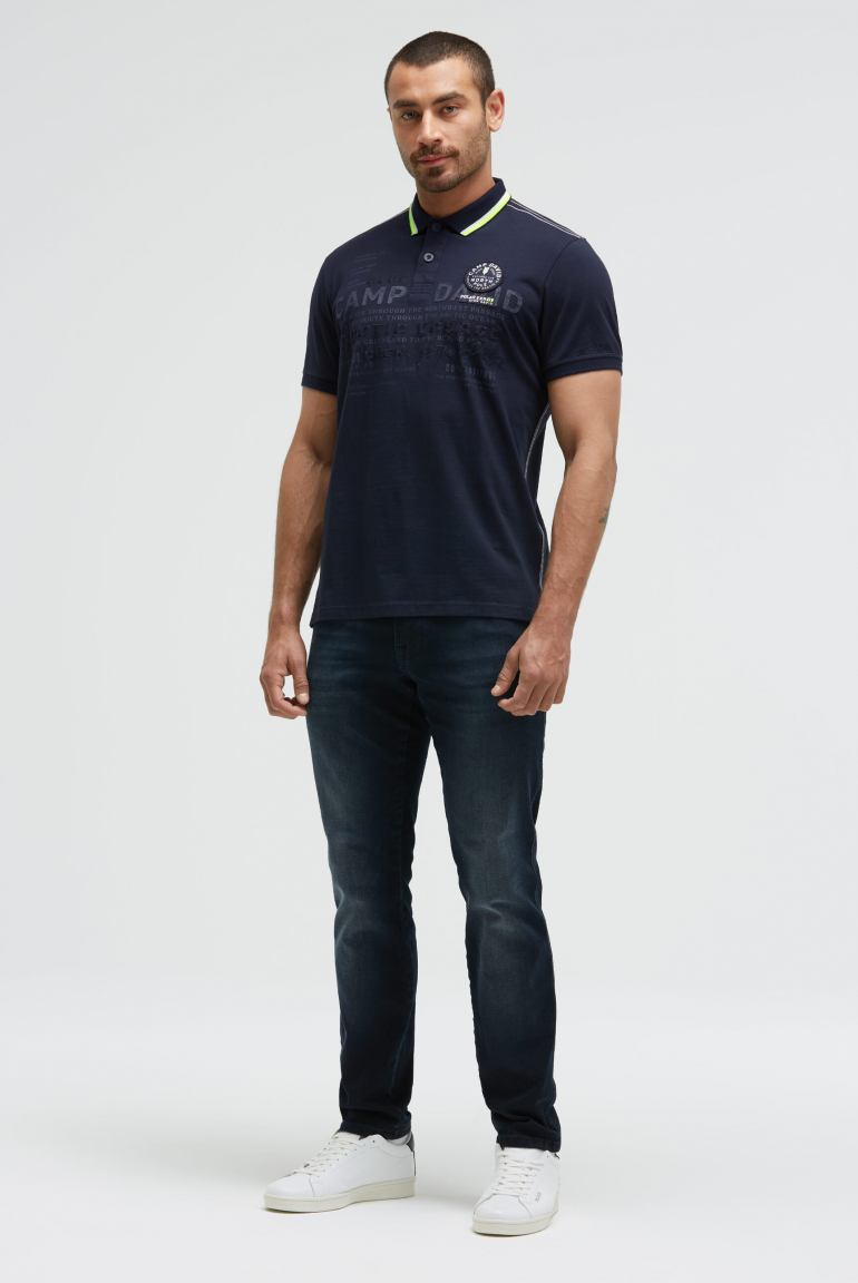 Kurzarmpolo mit tonigem Artwork