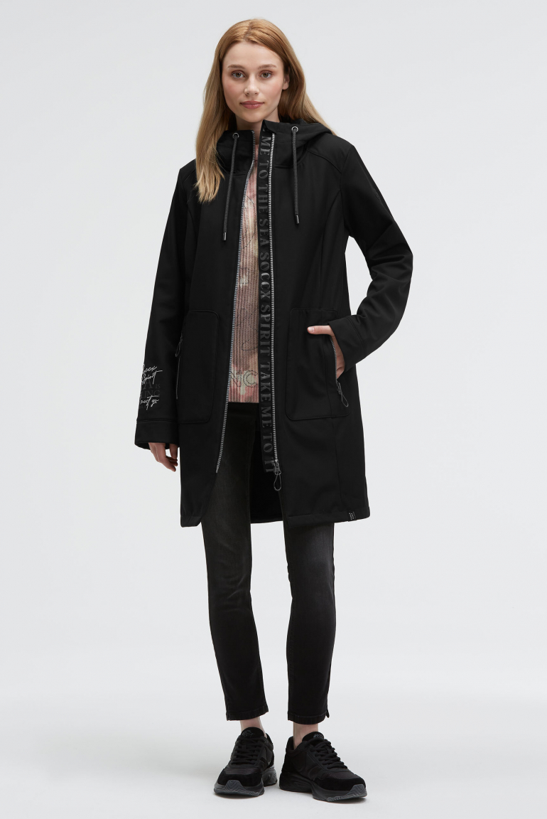 Lange Softshelljacke mit Kapuze und Logo Artworks