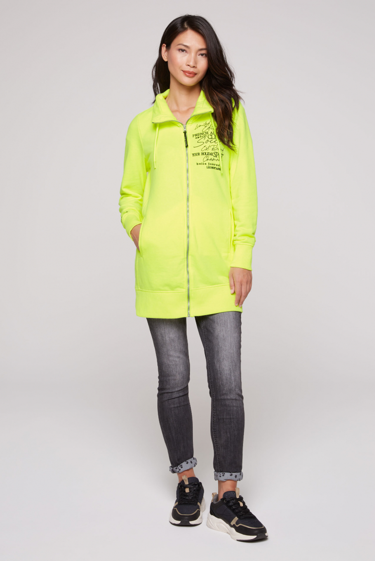 Lange Sweatjacke mit hohem Kragen