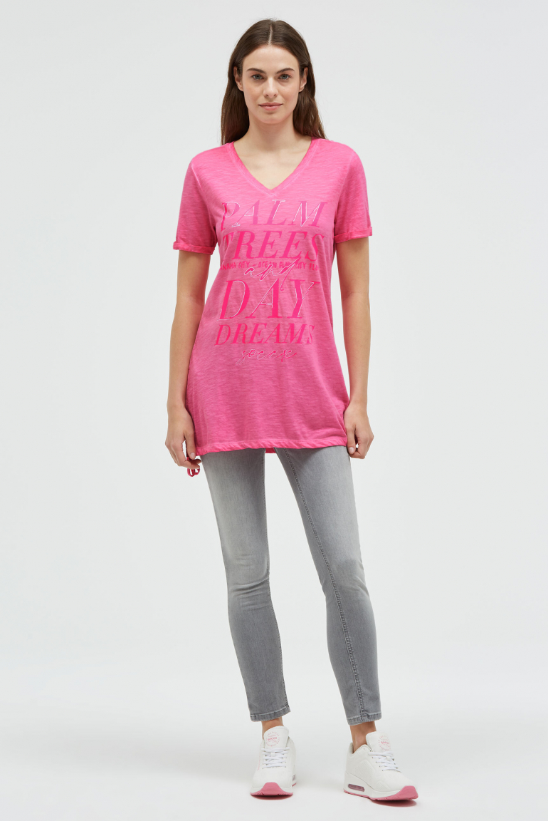 Langes T-Shirt mit Seitenraffung und Print