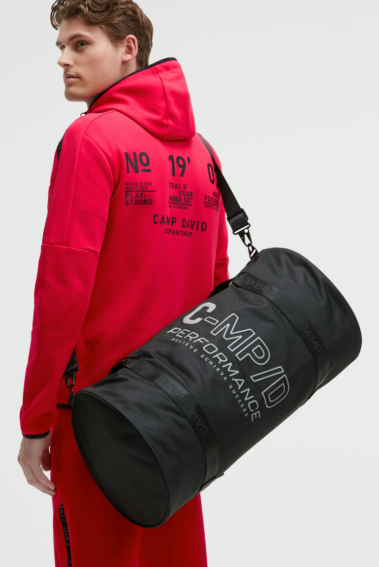 Leichte Sporttasche mit reflektierendem Print