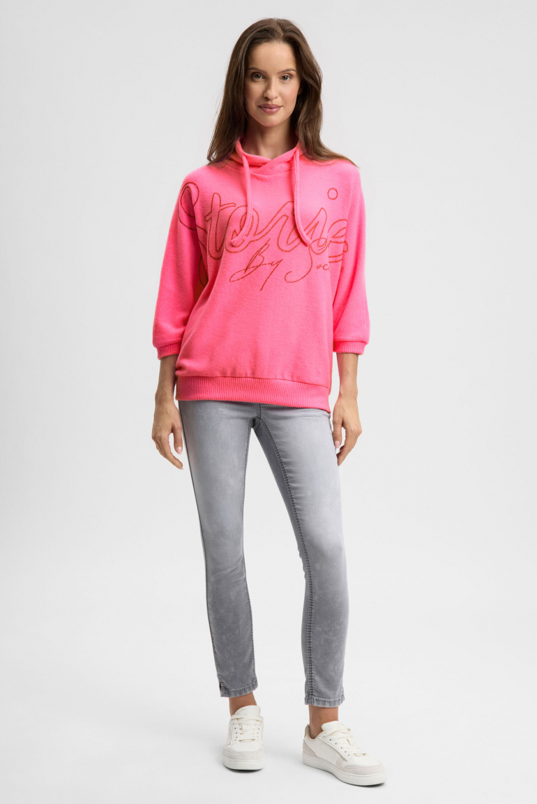 Pullover aus Flauschstrick mit Glitter-Print