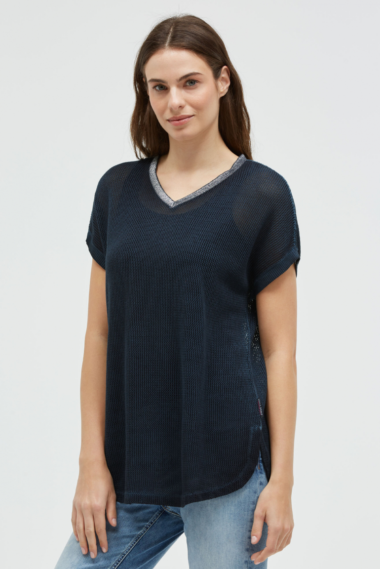 Strickshirt mit V-Ausschnitt und Backprint
