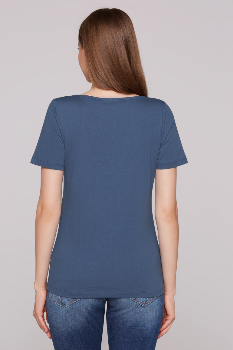 T-Shirt mit U-Boot-Ausschnitt und Logo Print