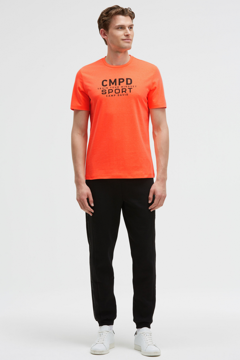 T-Shirt Rundhals mit Logo Artwork