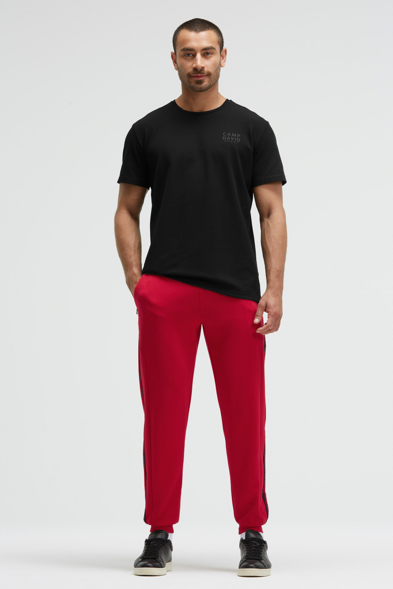 Trainingshose aus Interlock mit Seitentapes