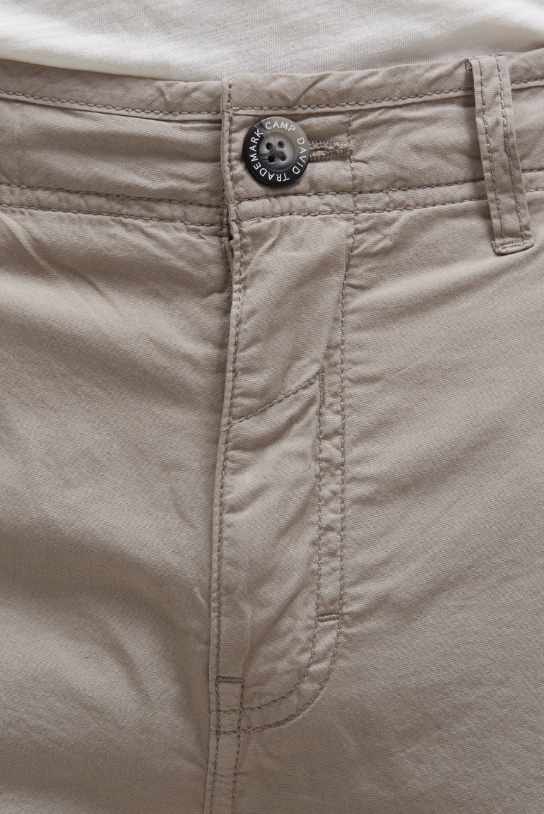 Cargoshorts mit Klappentaschen und Tapes