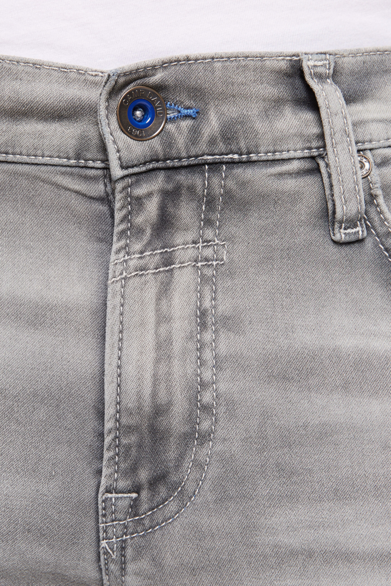 DA:VD Skater Shorts mit gefärbter Innenseite