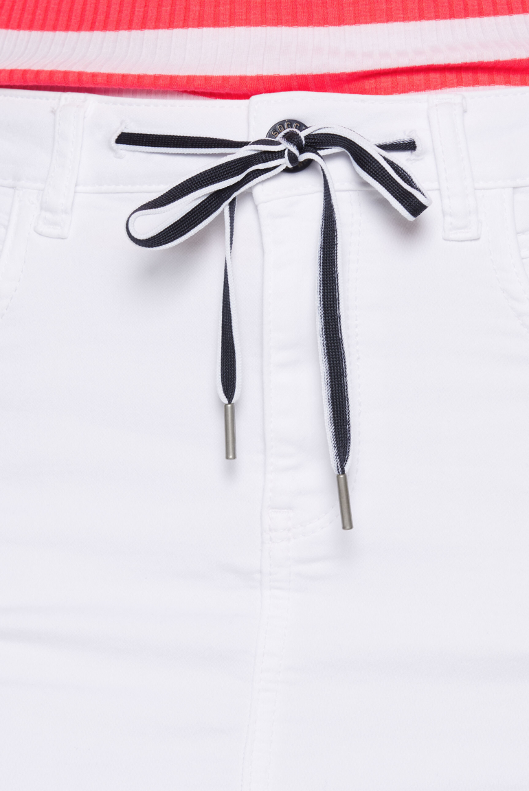 Jeansrock aus Jogg-Denim mit Label Print