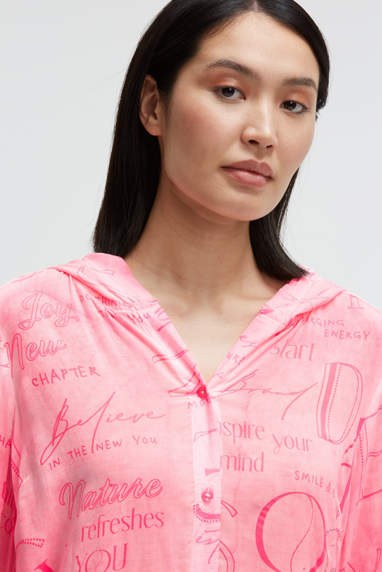 Langarmbluse mit Kapuze und All Over Print