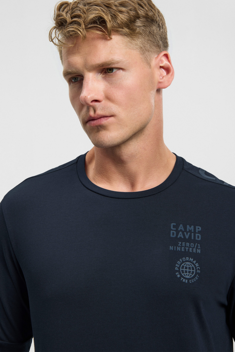 Longsleeve mit reflektierendem Schulter-Artwork