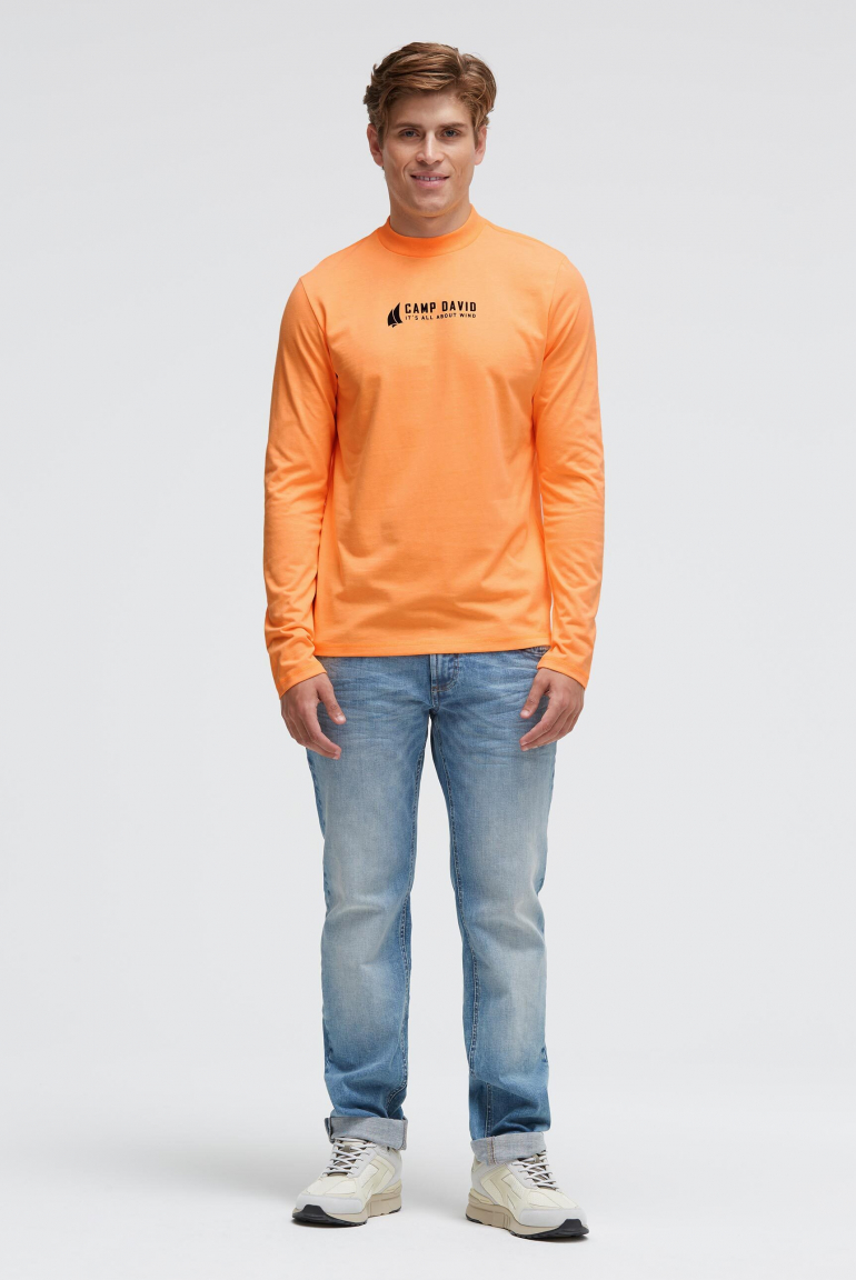 Longsleeve mit Rücken-Artwork