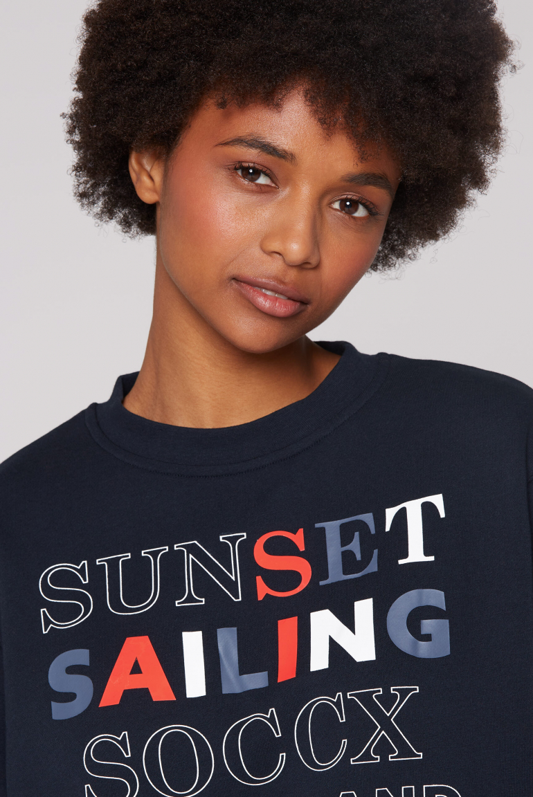 Oversized-Sweatshirt mit besonderer Ärmelweite