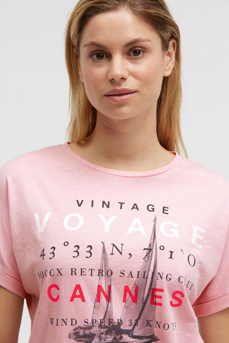 Rundhalsshirt mit Label Print