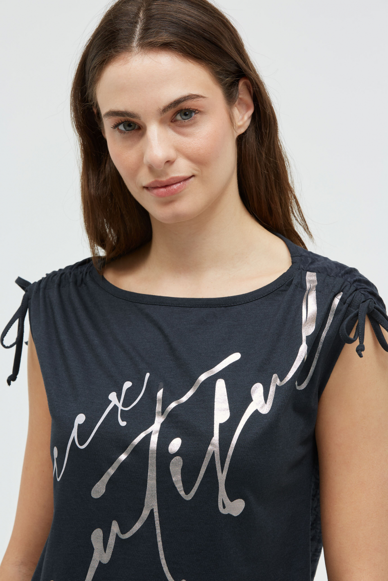 Shirt im Materialmix mit Schulterraffung