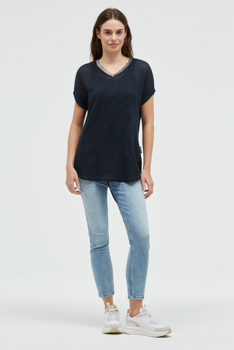 Strickshirt mit V-Ausschnitt und Backprint