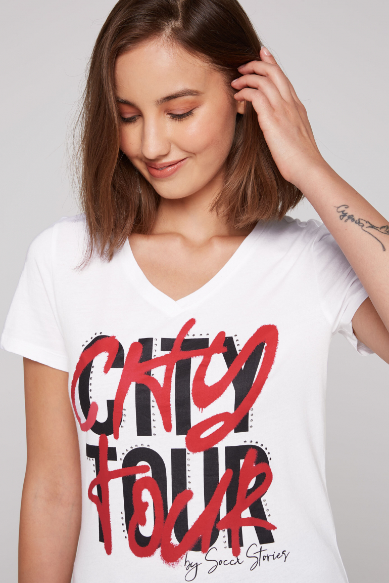 T-Shirt mit Wording Print und Schmucksteinen