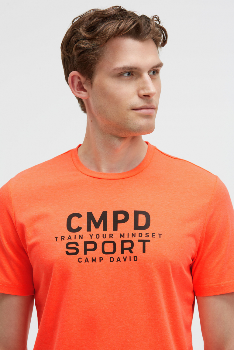 T-Shirt Rundhals mit Logo Artwork