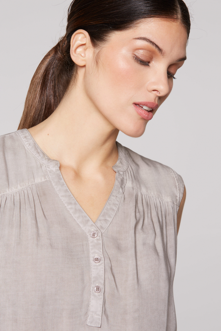 Ärmellose Bluse mit Rücken-Artwork