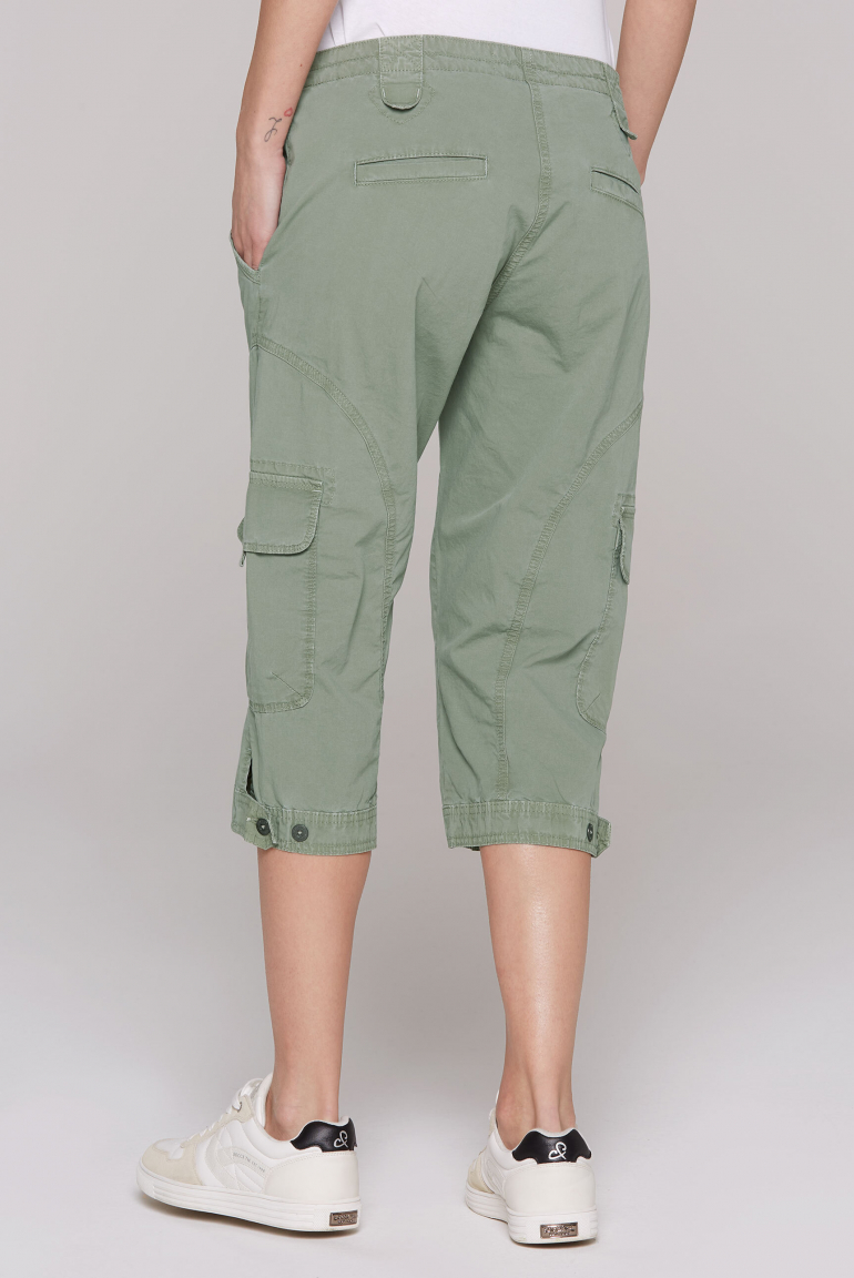 Basic Skater-Shorts mit Beintaschen