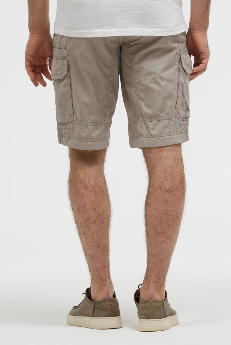 Cargoshorts mit Klappentaschen und Tapes