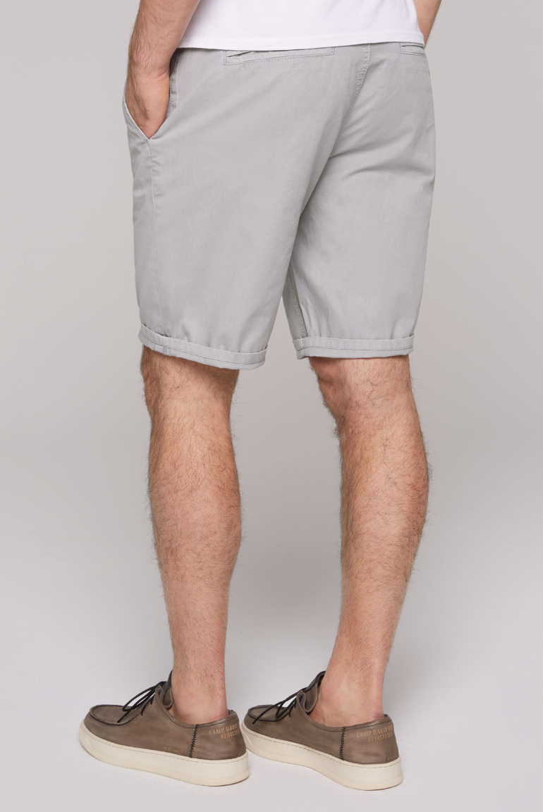Chino Shorts mit Turn-Up-Saum