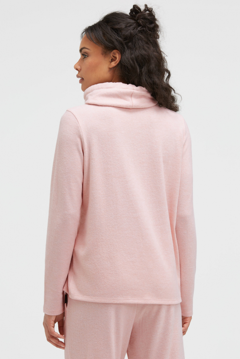 Flauschstrickpullover mit Kragen und Glitter Print